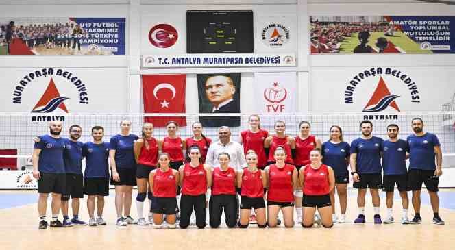 Başkan Uysal, &lsquo;Antalya, artık Sultanlar Ligi şehri&rsquo;
