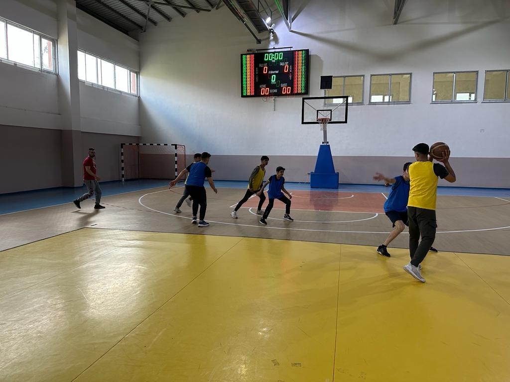 Kağızman’da ‘Sokaklar Bizim’ Basketbol Turnuvası renkli görüntülere sahne oldu