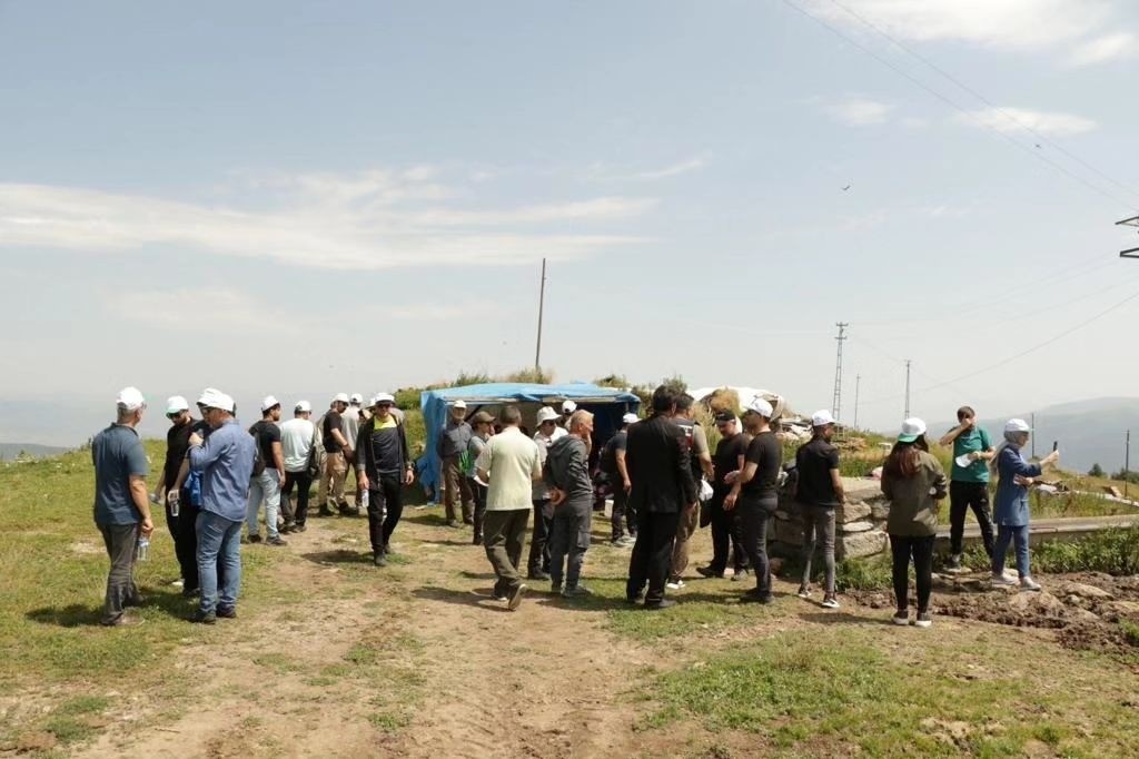 Posof il&ccedil;esinde kamp kurup doğa y&uuml;r&uuml;y&uuml;ş&uuml; yapıldı
