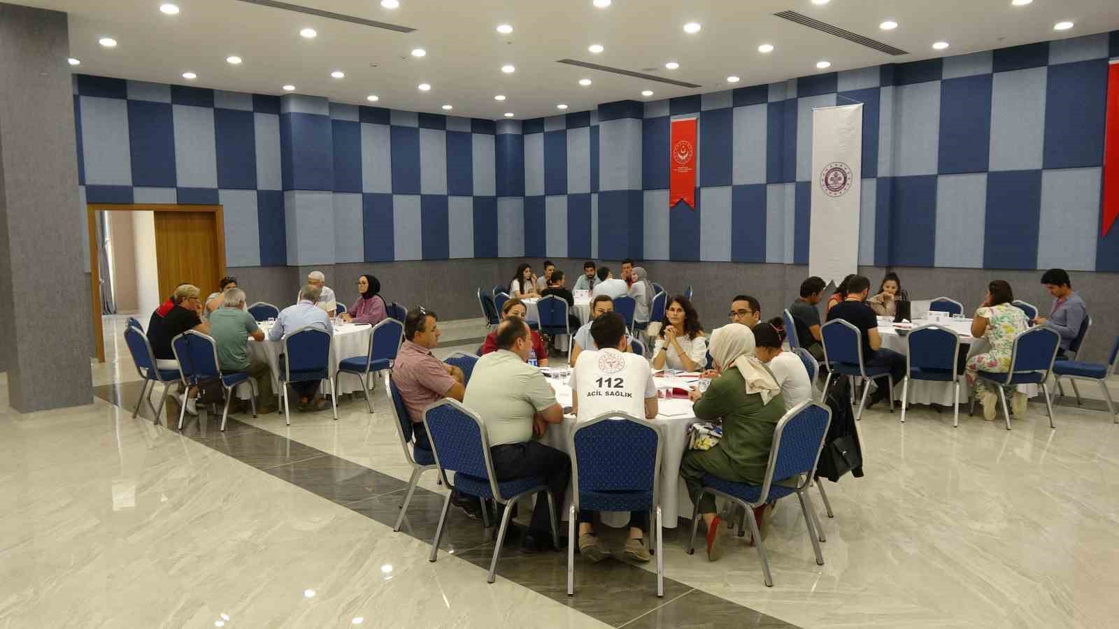 Asrın depreminde g&ouml;rev alan personele psikososyal destek
