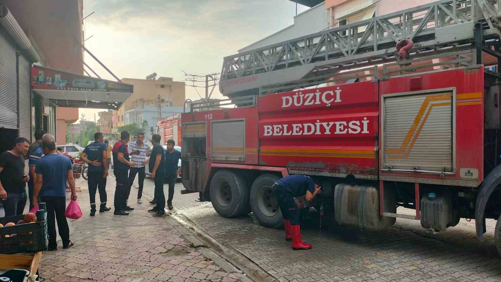 Osmaniye’de 2 katlı evde yangın
