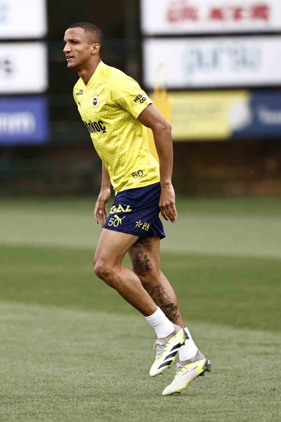 Fenerbah&ccedil;e, Maribor ma&ccedil;ı hazırlıklarını s&uuml;rd&uuml;rd&uuml;
