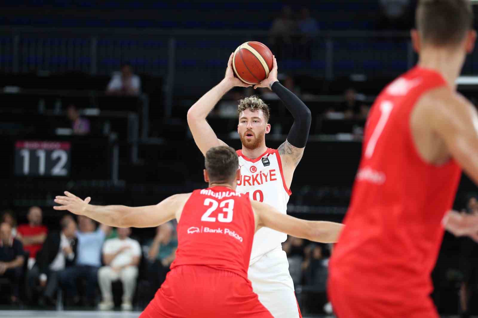 A Milli Erkek Basketbol Takımı, hazırlık ma&ccedil;ında Polonya&rsquo;yı mağlup etti
