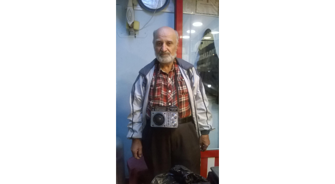 74 yaşındaki adam çöp evde ölü bulundu
