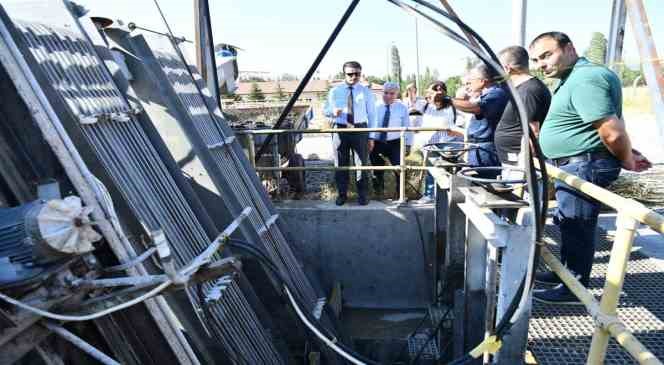 Isparta Valisi Baruş, vatandaşların k&ouml;t&uuml; koku şikayetinde bulunduğu Deri OSB&rsquo;yi denetledi
