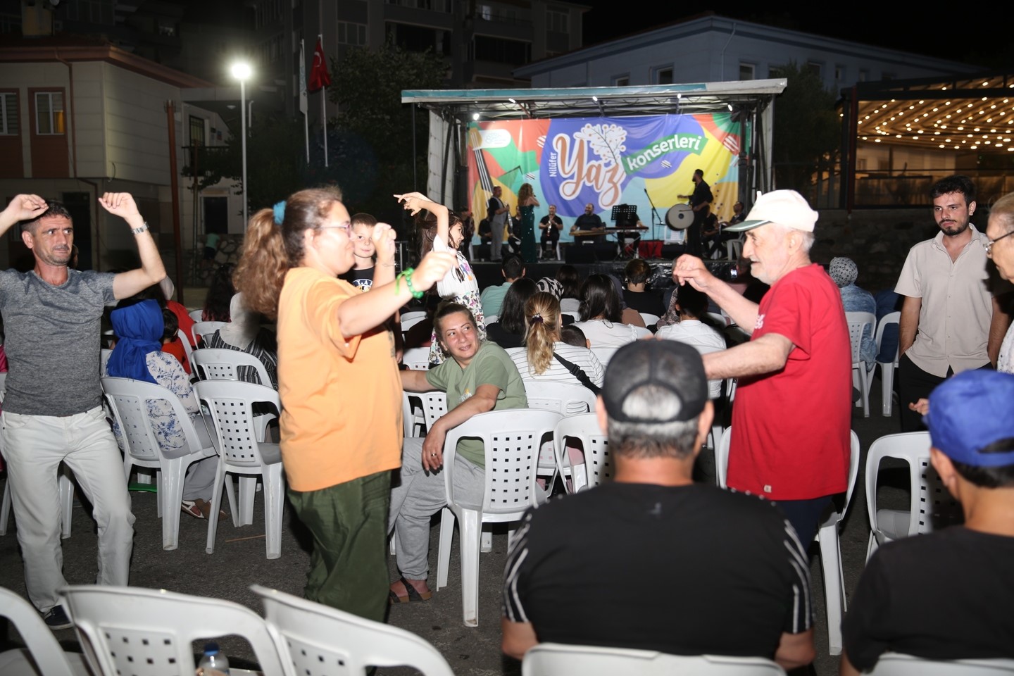 Nilüfer yaz konserleri ile renklendi