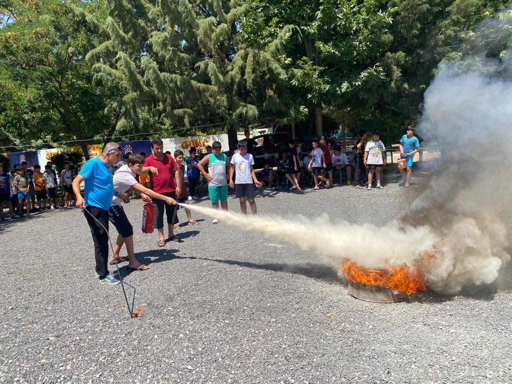 Gençlik kampı konuklarını ağırlamaya devam ediyor