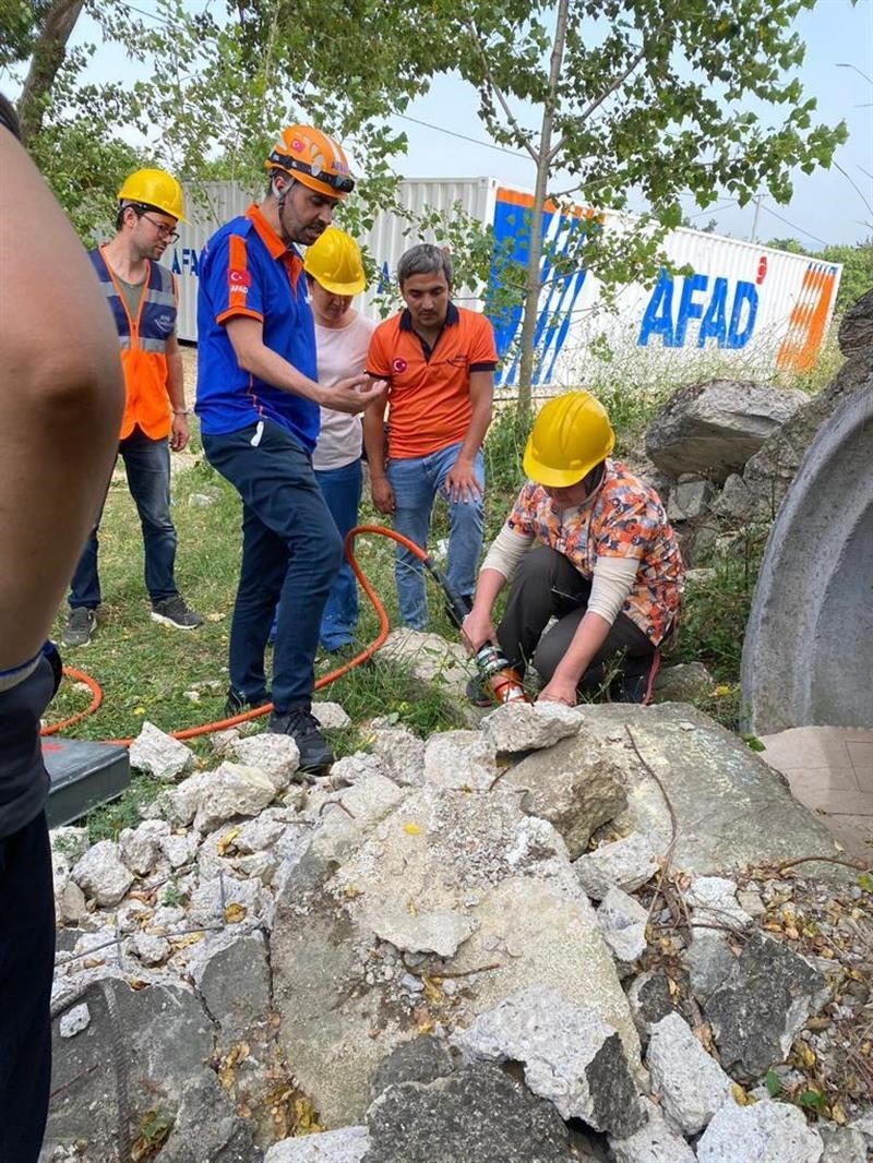 Bolu Tarım Arama Kurtarma Derneği Gönüllüleri muhtemel afetler için hazırlanıyor
