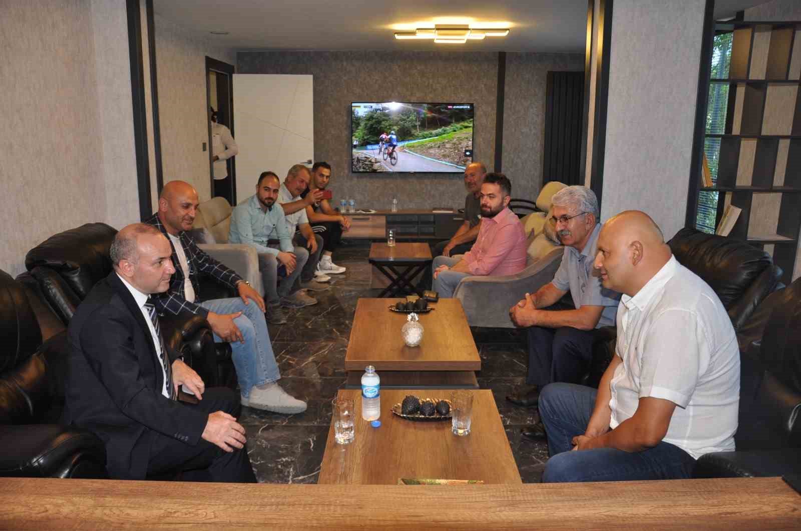 Kars Emniyet M&uuml;d&uuml;r&uuml; Sağdı&ccedil;, veda ziyaretlerini s&uuml;rd&uuml;r&uuml;yor
