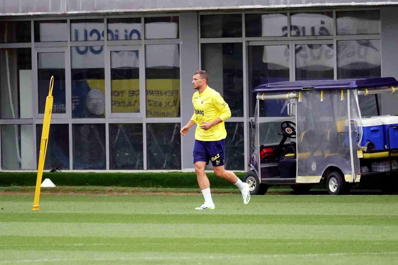 Fenerbah&ccedil;e, Maribor ma&ccedil;ı hazırlıklarını tamamladı
