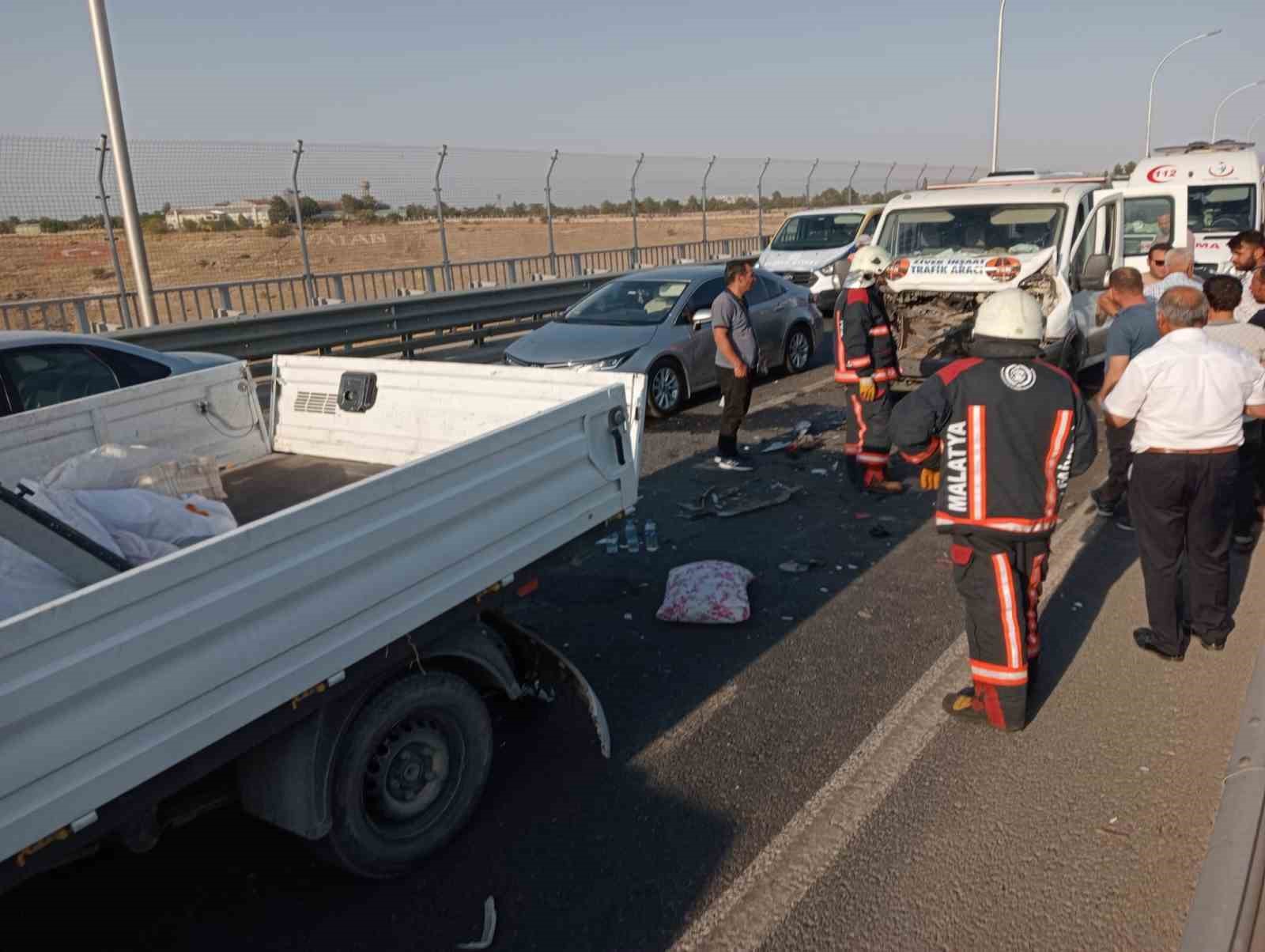 Malatya’da zincirleme kaza: 2 yaralı