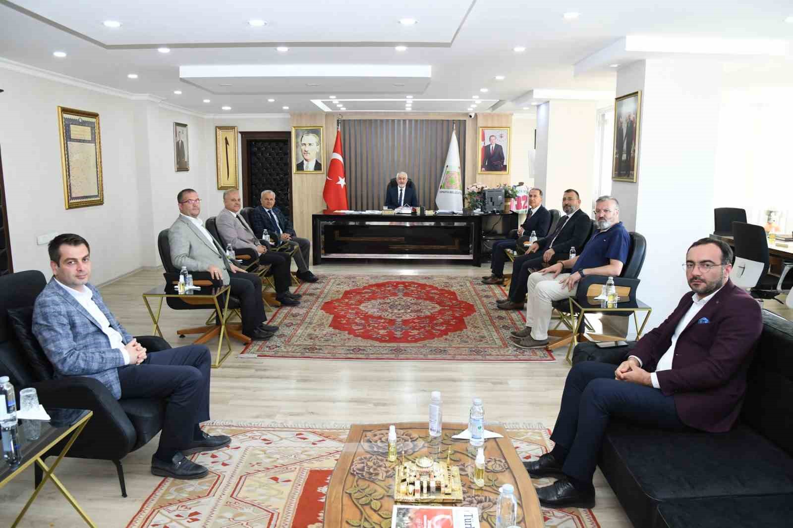 Başkan Başdeğirmen:" &Uuml;niversiteler insan ve bilgi fabrikası"

