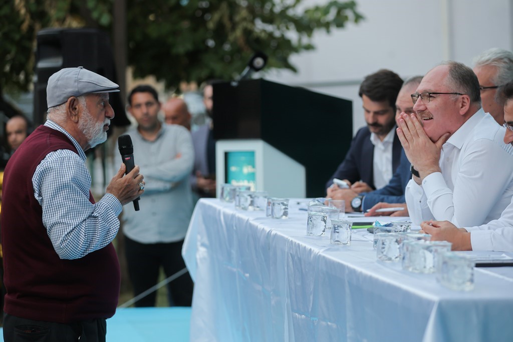 Mahalle Meclisi Mevlana'da toplandı