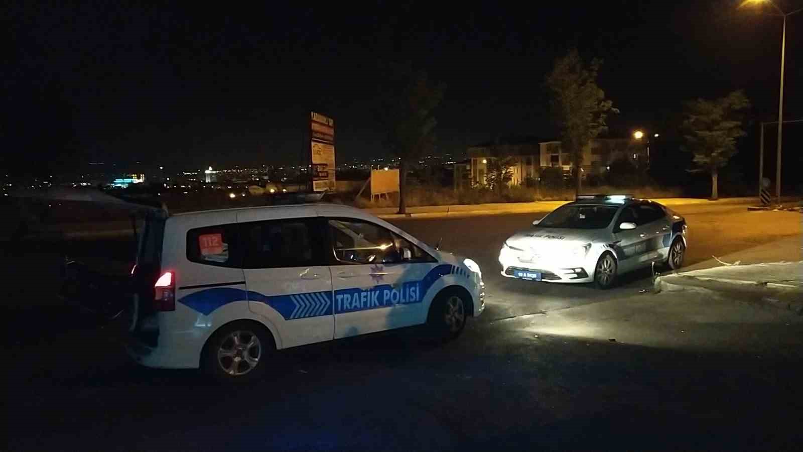 Otomobil ve motosiklet çarpıştı: 1 ağır yaralı