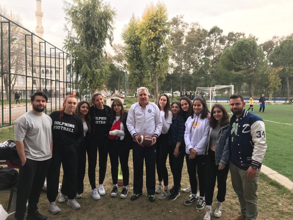 Ege &Uuml;niversitesi &ldquo;Sporcu Dostu&rdquo; kamp&uuml;s&uuml;yle dikkat &ccedil;ekiyor
