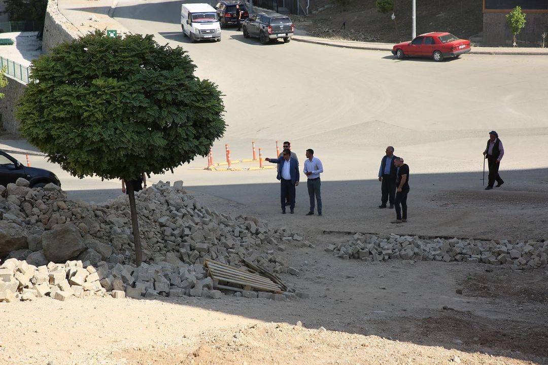Başkan Yarka &ccedil;alışmaları denetledi
