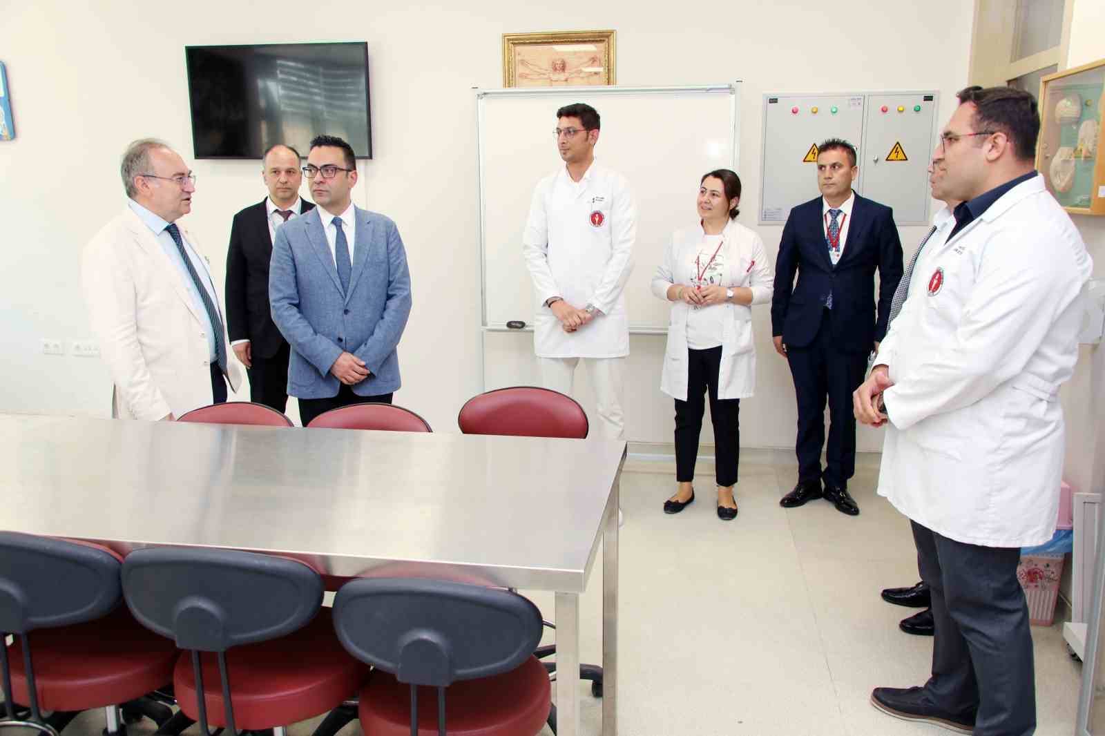 Rektör Yaşar, ’’Eğitim ve sağlık hizmetlerinin kalitesini yükselteceğiz’’