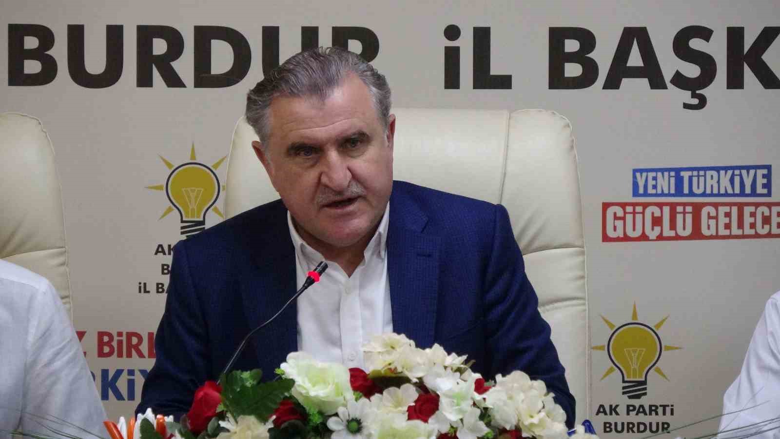 Gen&ccedil;lik ve Spor Bakanı Bak: "Ne yaparlarsa yapsınlar bu milletin iradesine hi&ccedil; kimse ipotek koyamaz"
