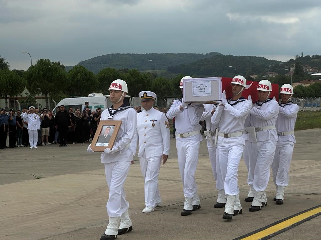 Şehidin naaşı memleketi Zonguldak’a geldi