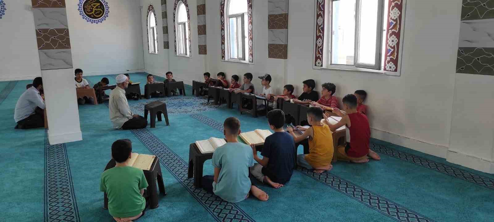 Sason&rsquo;da yaz Kur&rsquo;an kursları sona erdi
