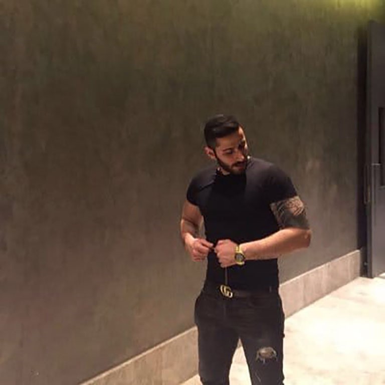 Kendini avukat olarak tanıtan kişiyi bı&ccedil;akla &ouml;ld&uuml;rd&uuml;, ağa&ccedil;lık alana ka&ccedil;ıp tabancayla intihar etti
