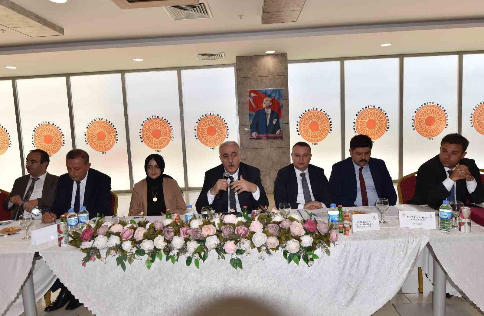 Ahlat’ta ’Van Gölü Havzası Koruma Eylem Planı ve Uygulama Programı’ toplantısı yapıldı