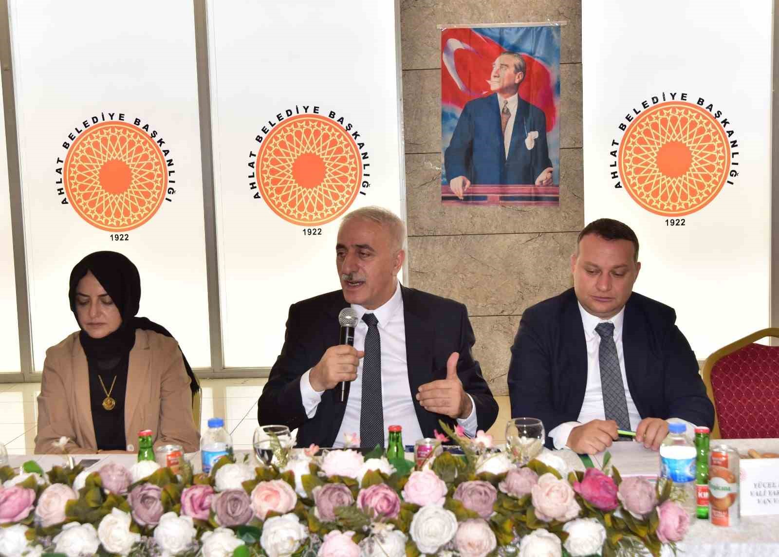 Ahlat&rsquo;ta &rsquo;Van G&ouml;l&uuml; Havzası Koruma Eylem Planı ve Uygulama Programı&rsquo; toplantısı yapıldı
