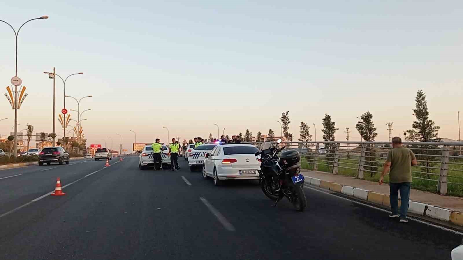 Şanlıurfa’da trafik kazası: 2 polis yaralı