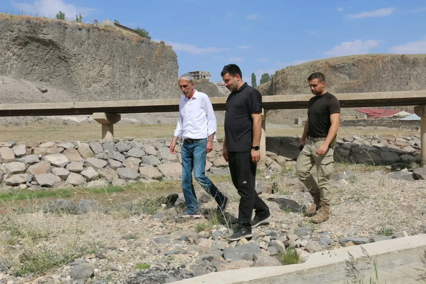Diyadin&rsquo;de i&ccedil;me suyu ve mesire alanı &ccedil;alışmaları
