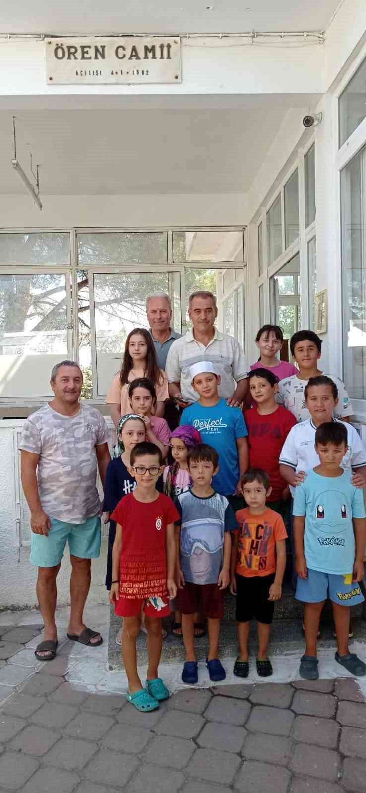 Burhaniye’de hatim cemiyetleri başladı