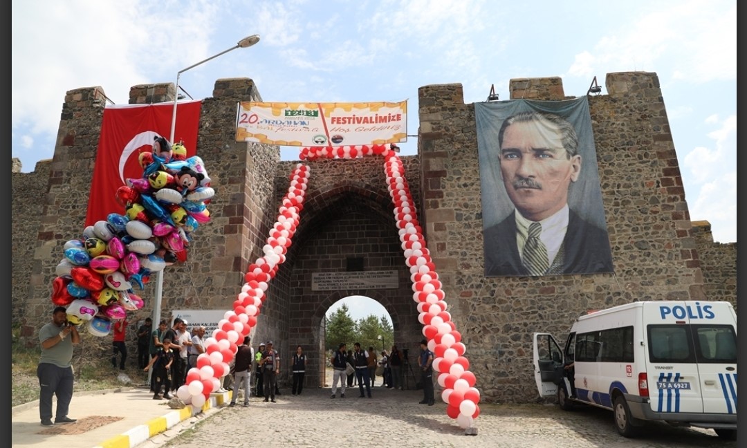 Bal Festivali devam ediyor
