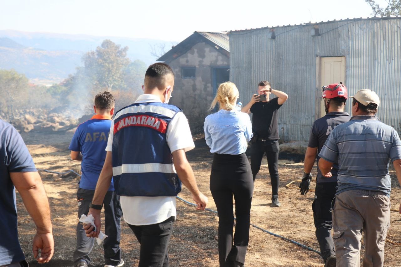 Bolu’da havadan ve karadan müdahale edilen yangın 3 saatte kontrol altına alındı 