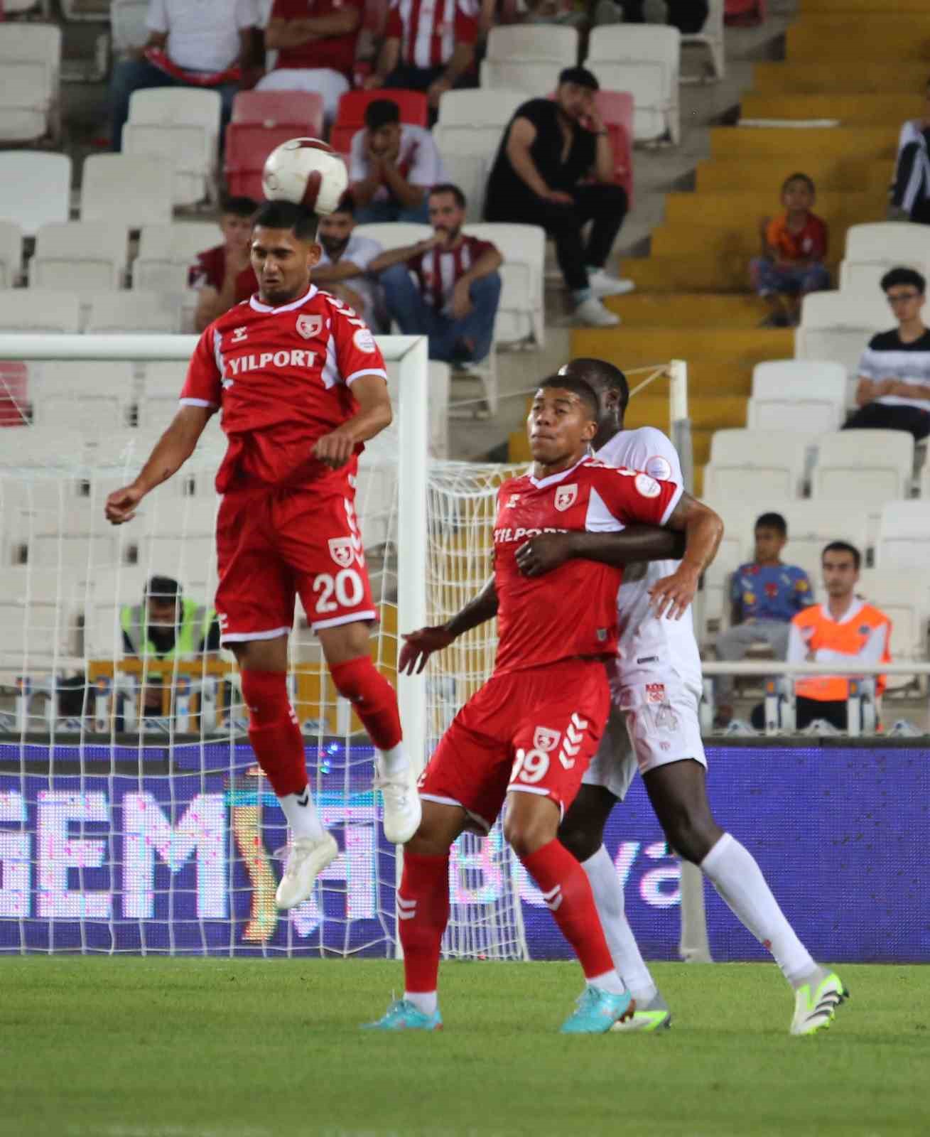 Trendyol Süper Lig: EY Sivasspor: 1 - Y. Samsunspor: 1 (Maç sonucu)