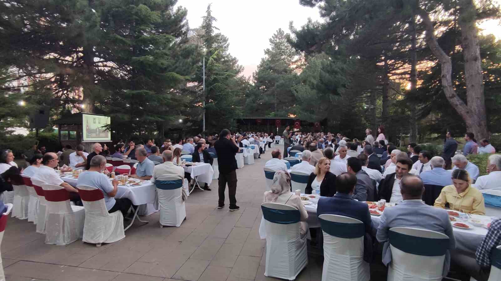 Yozgat Valisi Ziya Polat&rsquo;a h&uuml;z&uuml;nl&uuml; veda
