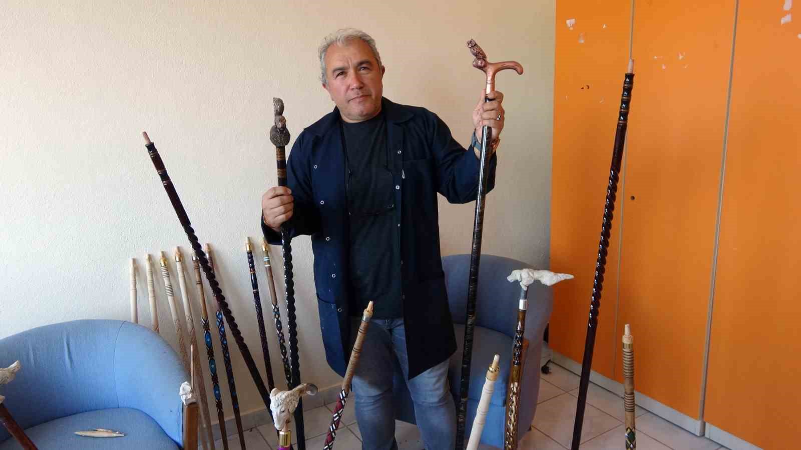 Bu bastonlar tarih ve k&uuml;lt&uuml;r yayıyor
