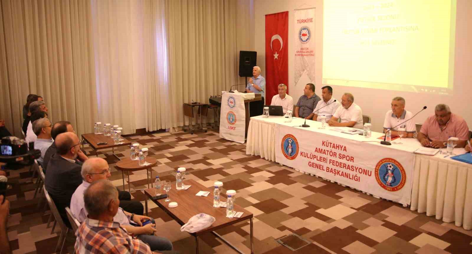 Kütahya’daki amatör spor kulüplerine 1 milyon TL’lik destek sözü