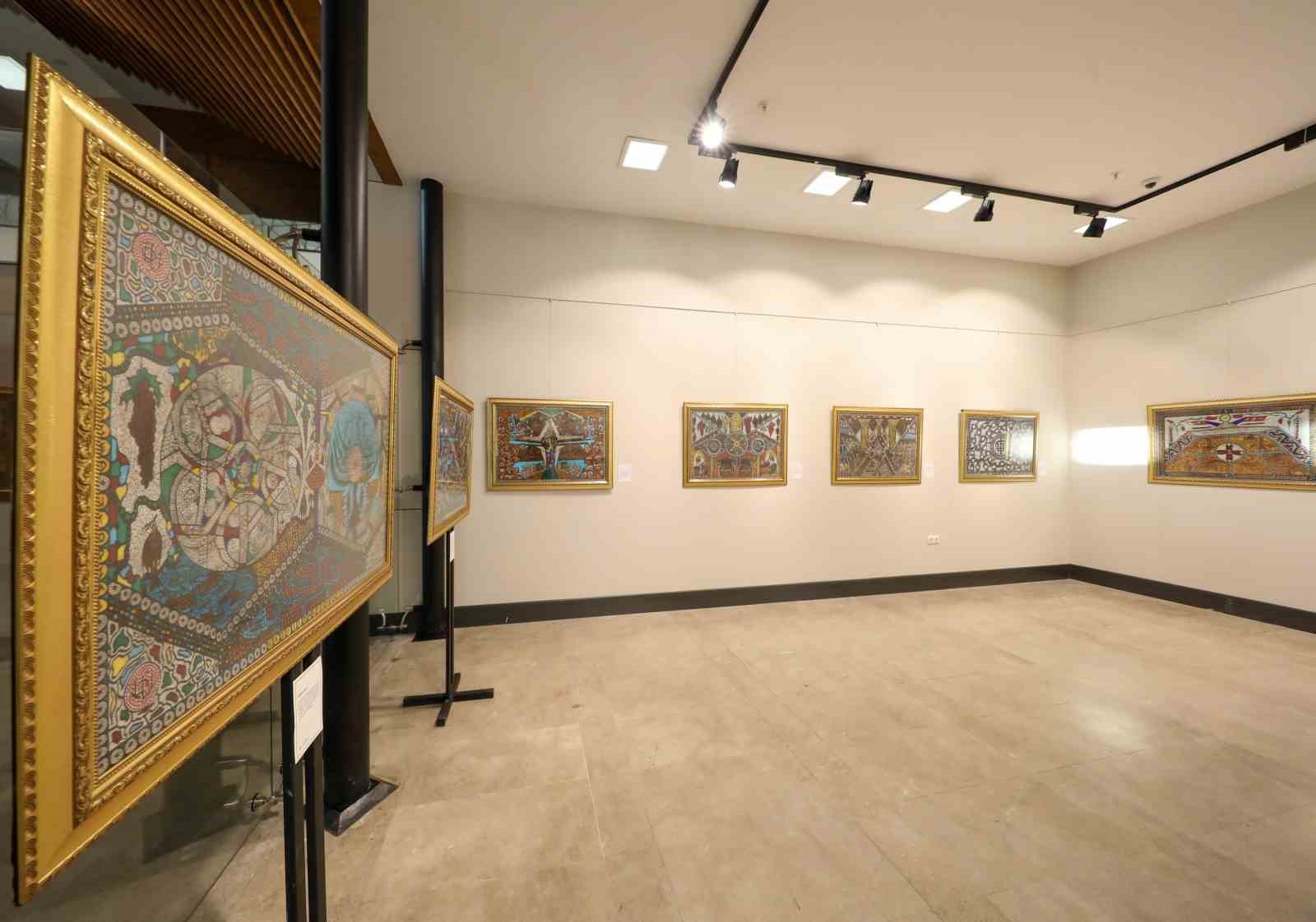 &ldquo;M&uuml;cevher-h-at-3 Medeniyetler-İnan&ccedil;lar-Sentez&rdquo; sergisi sanatseverlerle buluştu
