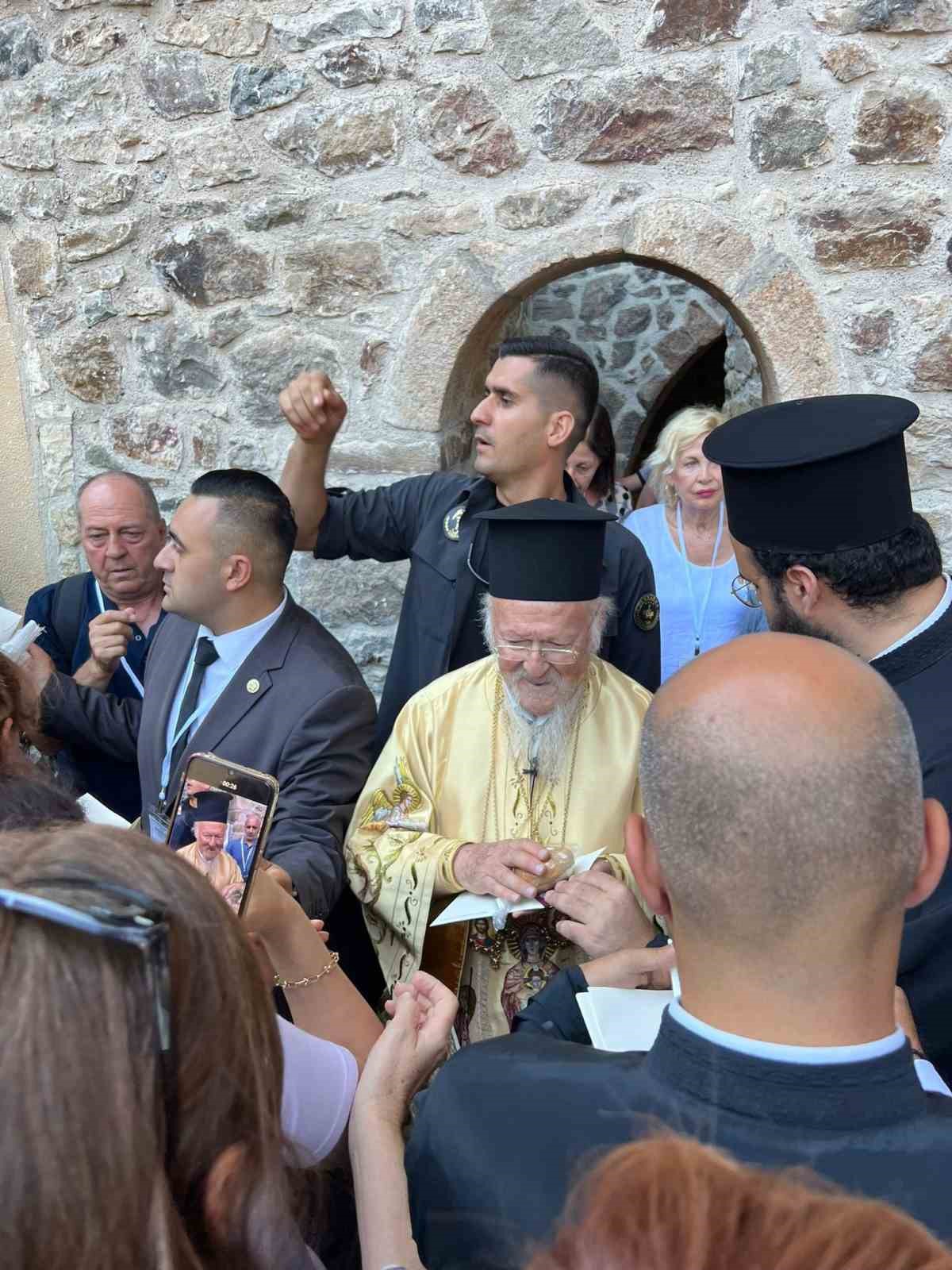 Patrik Bartholomeos: “Kuzeydeki komşularımız Rusya ve Ukrayna arasındaki savaşın sulh yoluna varması için dua ettik”