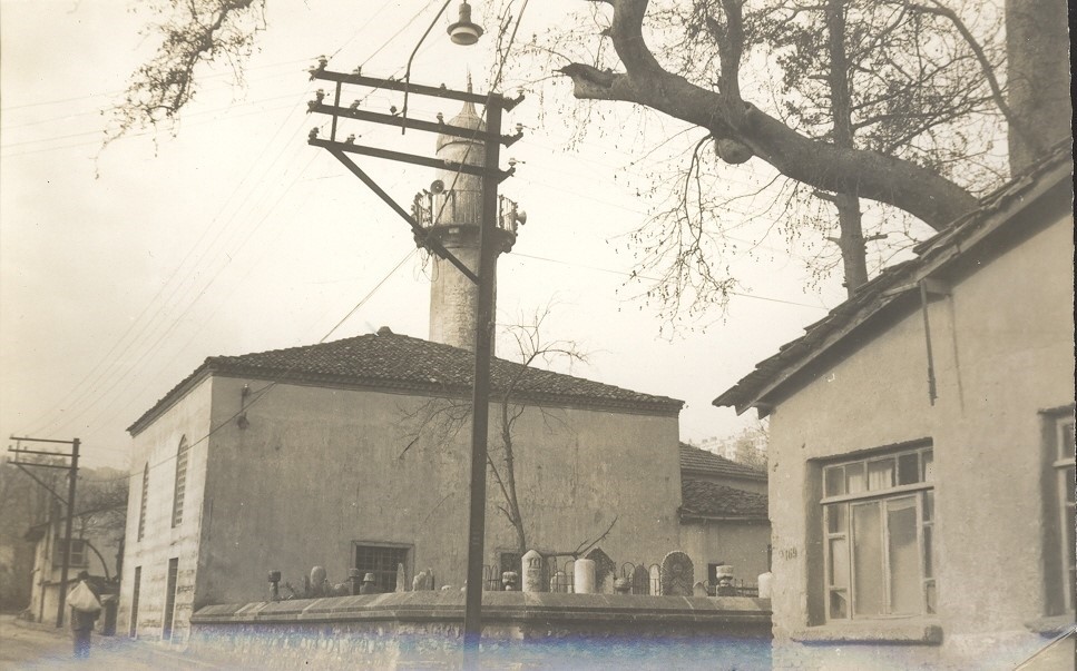 Eyüpsultan’da Düğmeciler Camii ve Haziresi’ni restore ediliyor