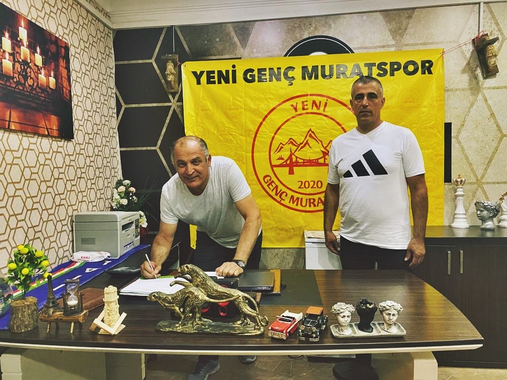 Yeni Genç Muratspor, Mustafa Ertem ile anlaştı