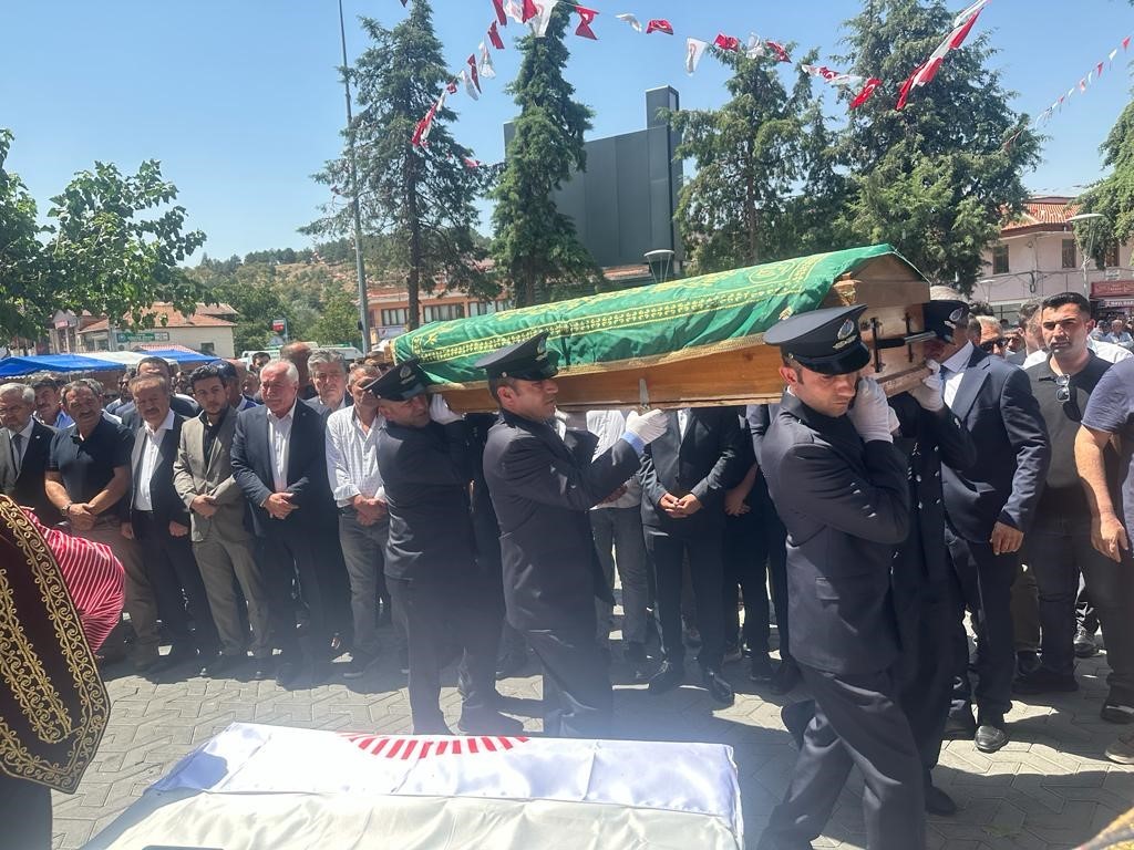 Ayaş Belediye Başkanı Burhan Demirbaş son yolculuğuna uğurlandı
