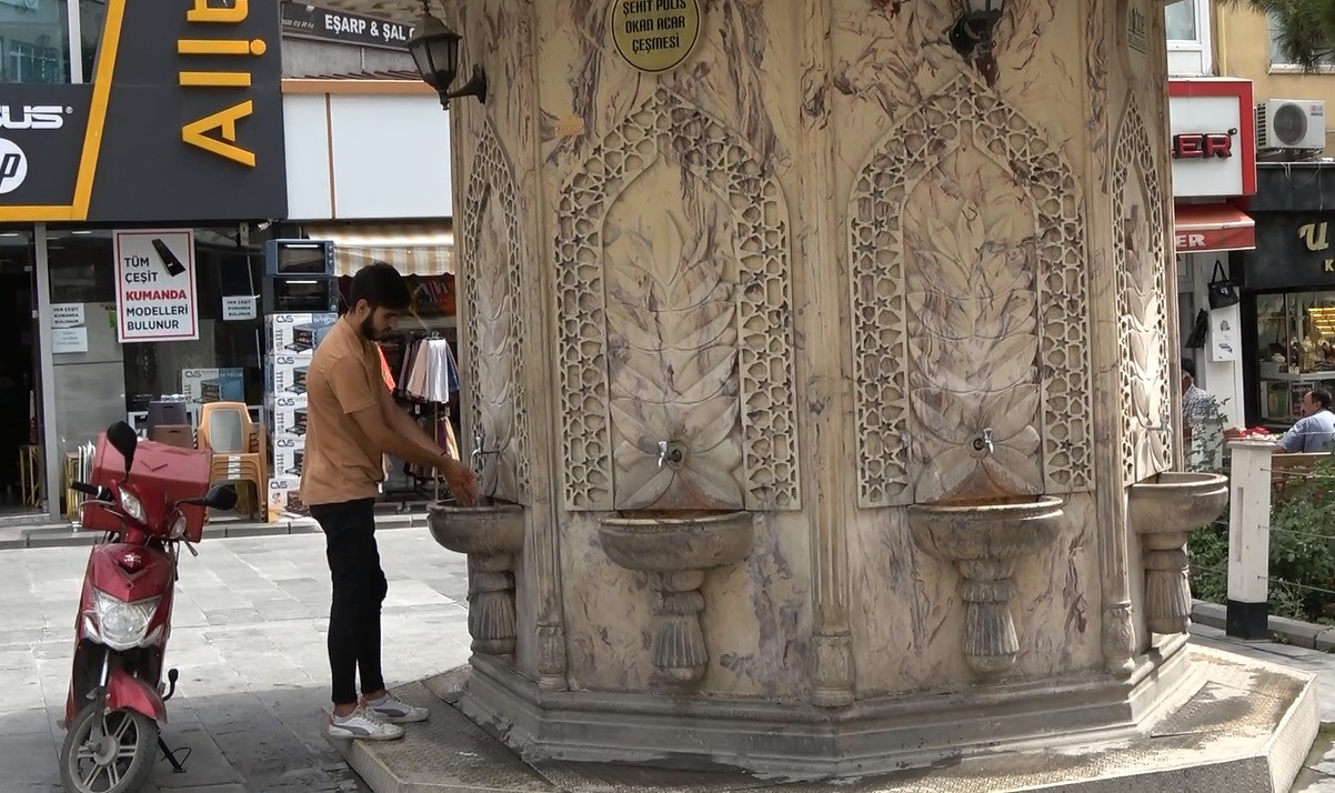 Niğde&rsquo;de sıcaklık rekoru kırıldı: Termometreler 40-42 dereceyi g&ouml;sterdi
