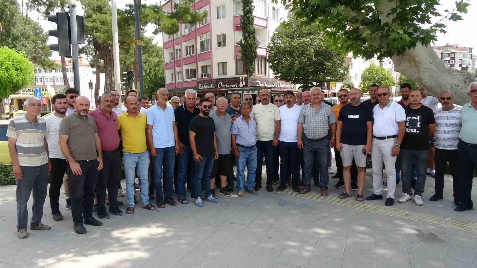 Burdurlu taksiciler eylem yaptı
