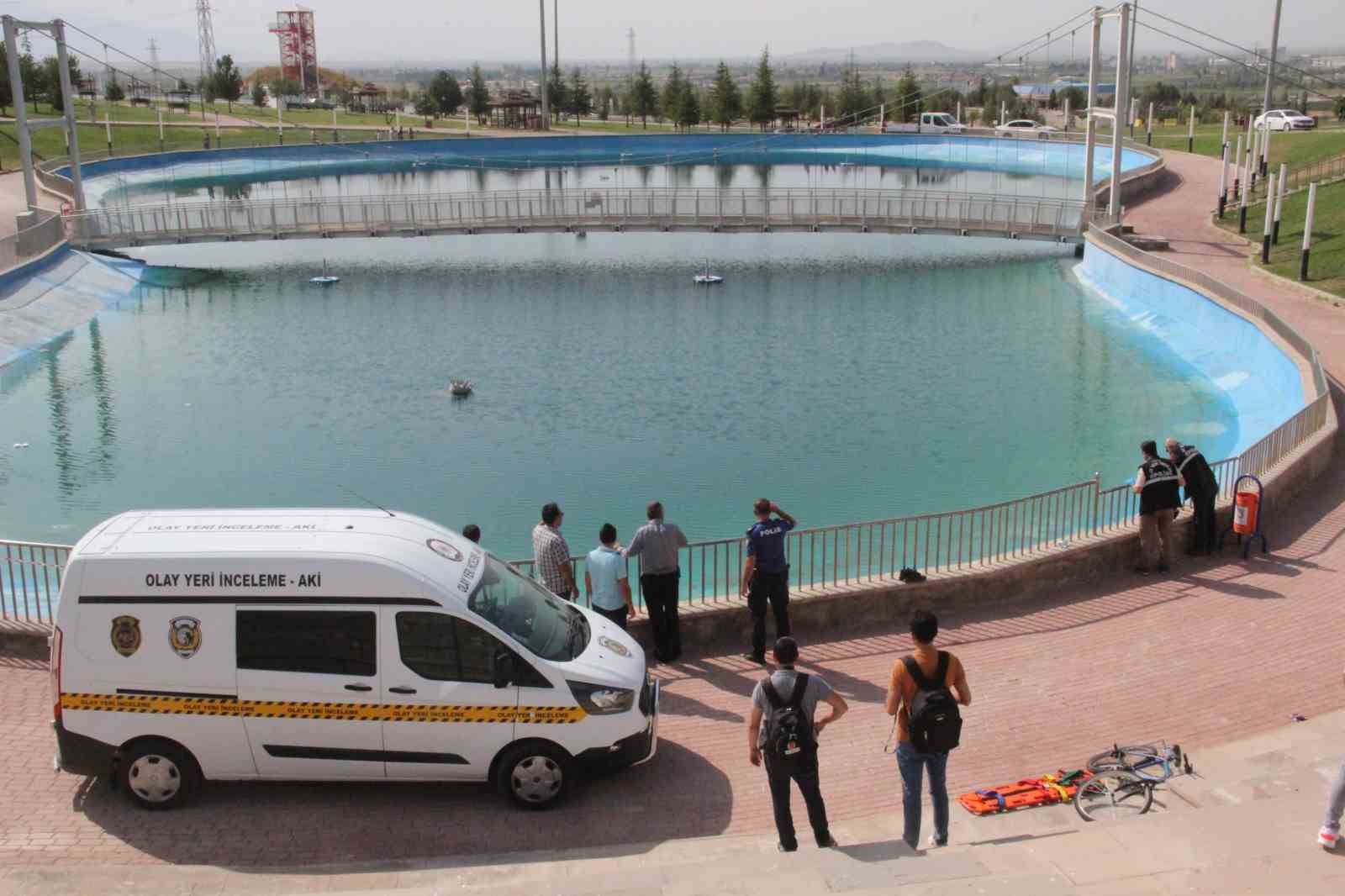 İki kardeş suni g&ouml;lette boğulma tehlikesi ge&ccedil;irdi, birinin durumu ağır
