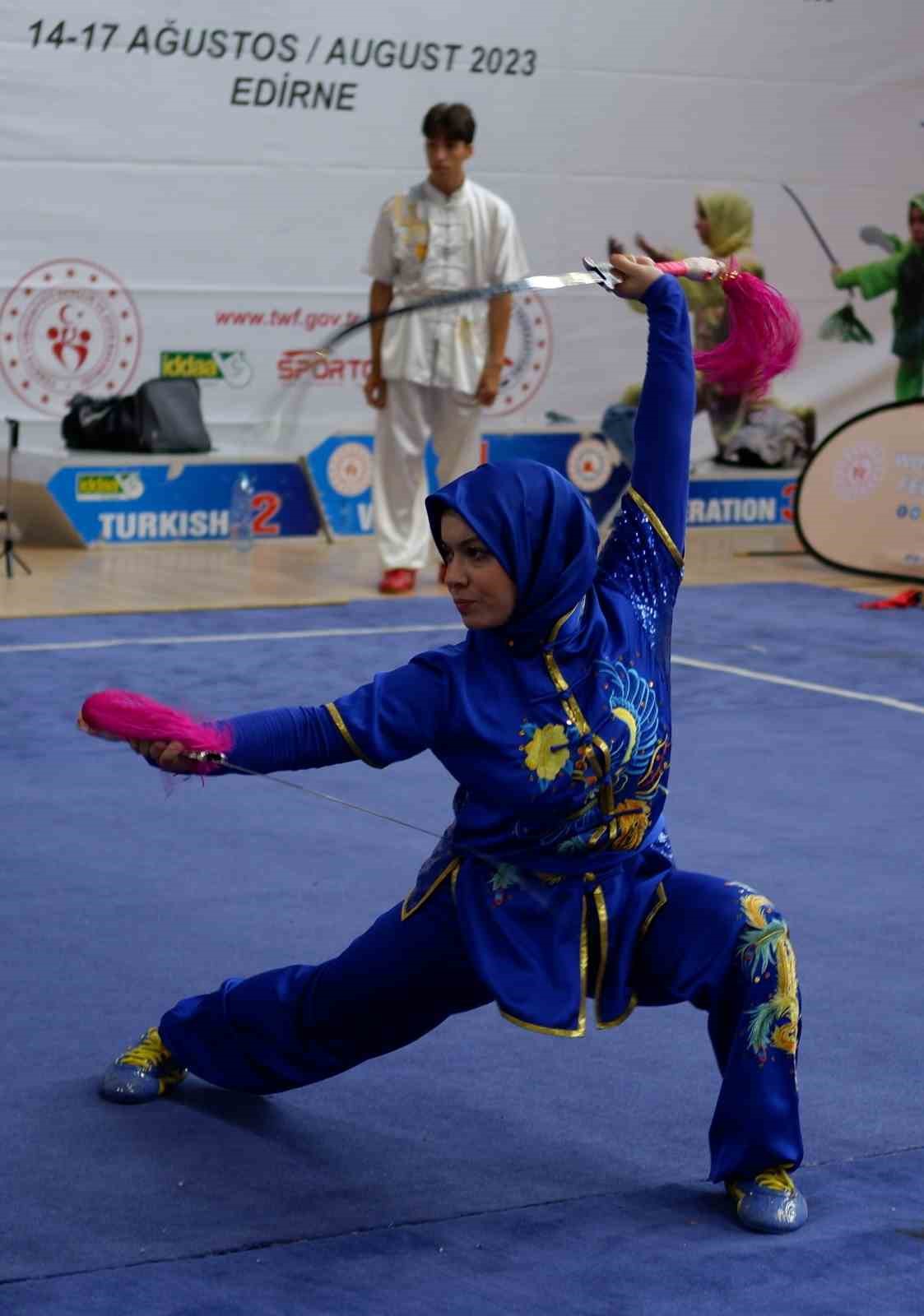 Wushu Kung Fu şampiyonası nefes kesti
