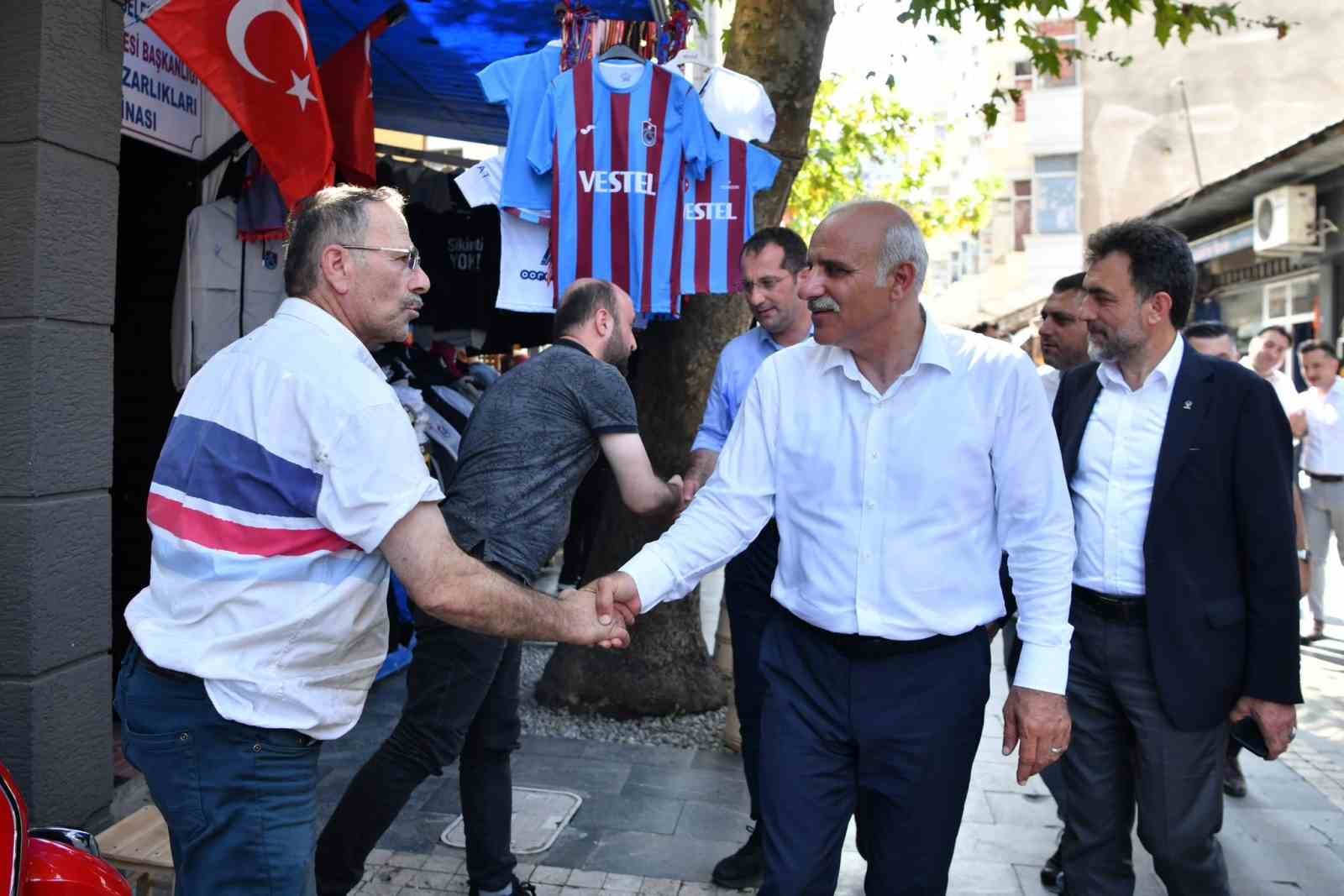 Başkan Zorluoğlu Akçaabat’ta esnaf ve vatandaşlarla buluştu
