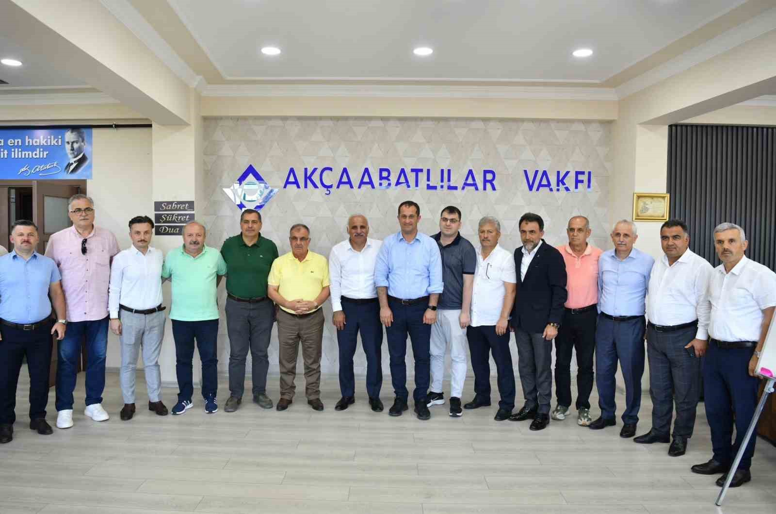 Başkan Zorluoğlu Ak&ccedil;aabat&rsquo;ta esnaf ve vatandaşlarla buluştu
