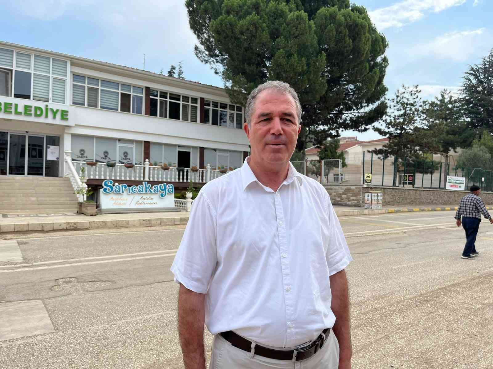 Sıcaklık rekoru kırılan Sarıcakaya adeta yanıyor
