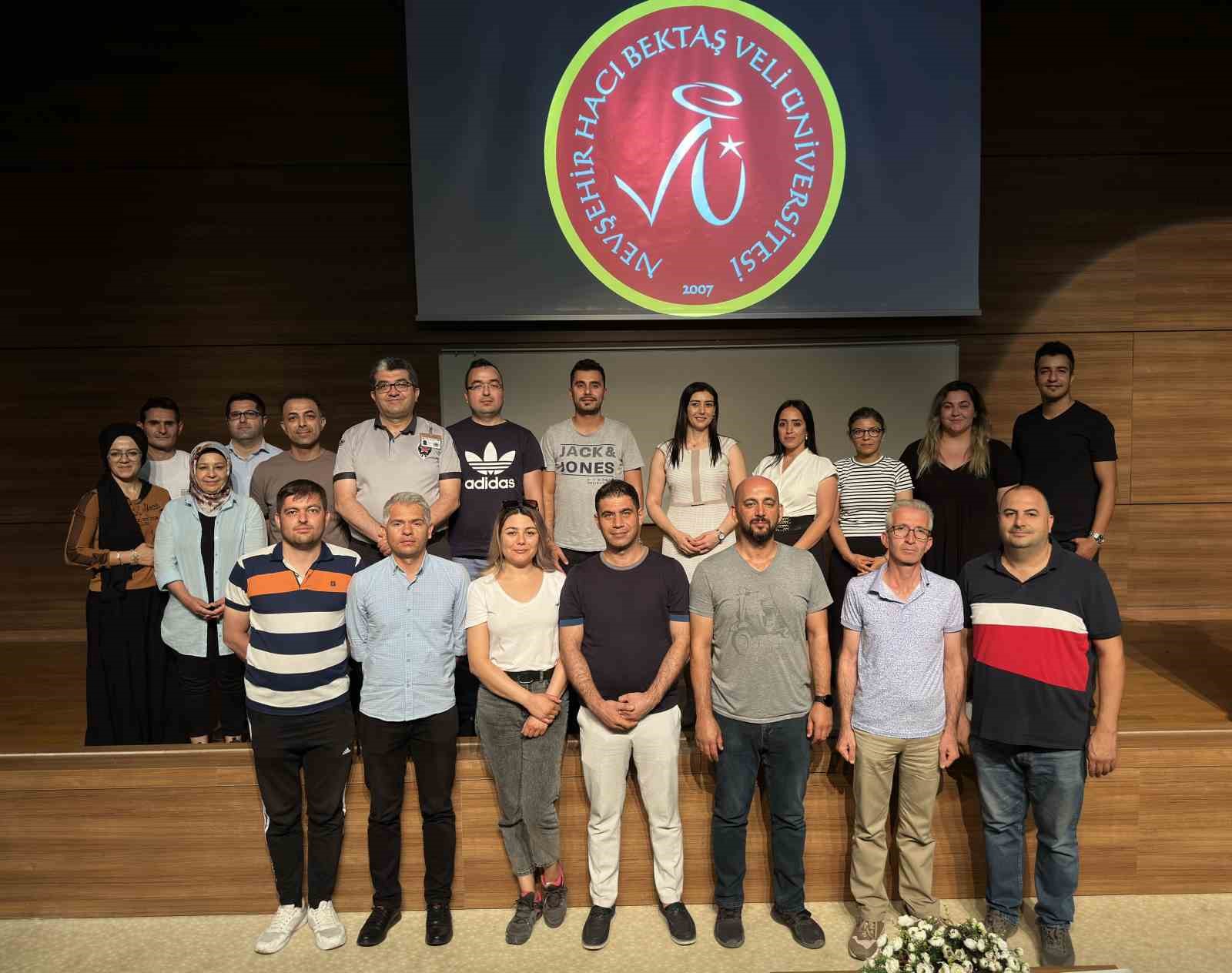 NEVÜ personellerine ‘Protokol ve Sosyal Davranış Kuralları İnteraktif (Etkileşimli) Eğitimi’ verildi