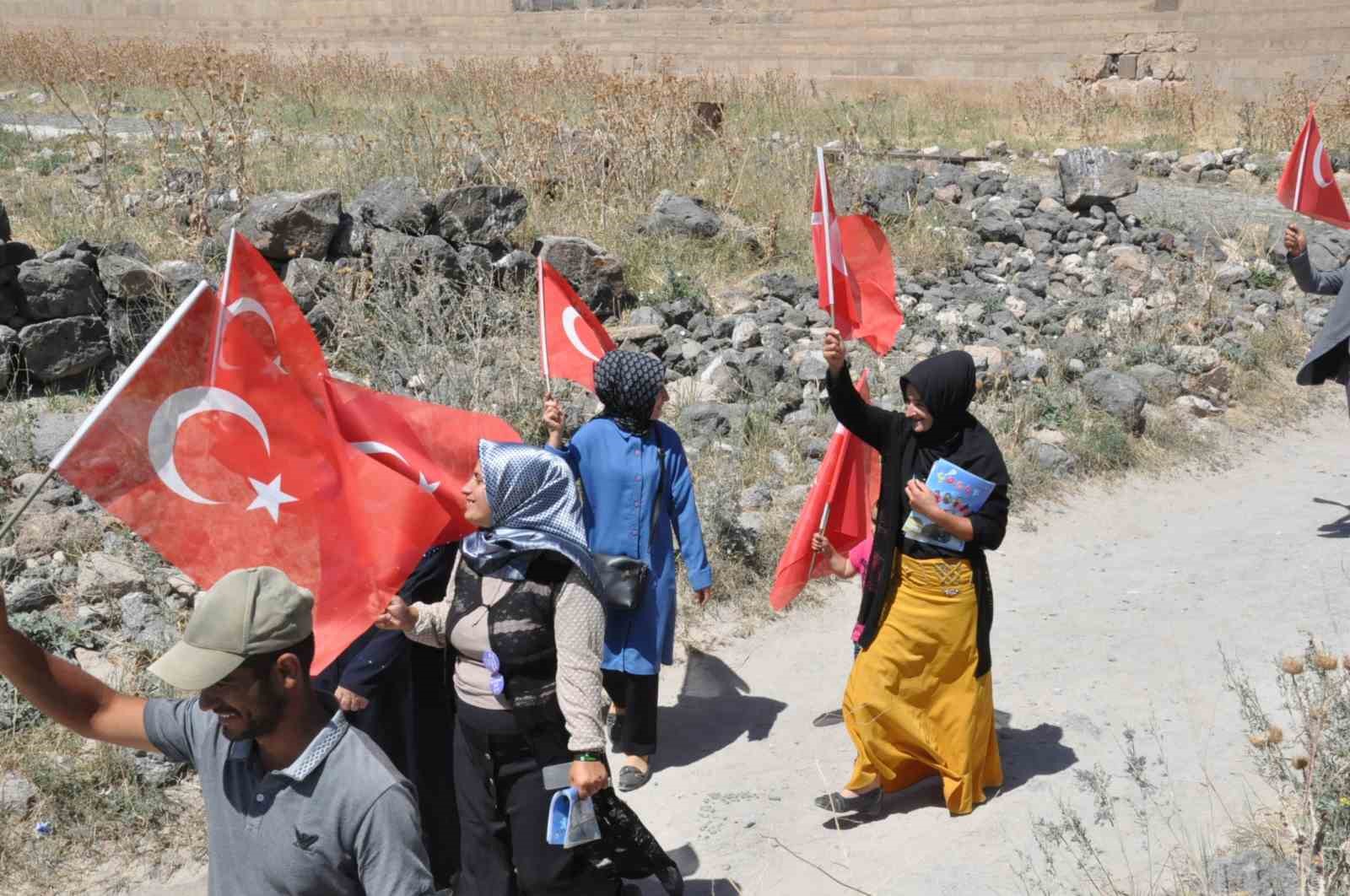 Ani&rsquo;de fetih coşkusu
